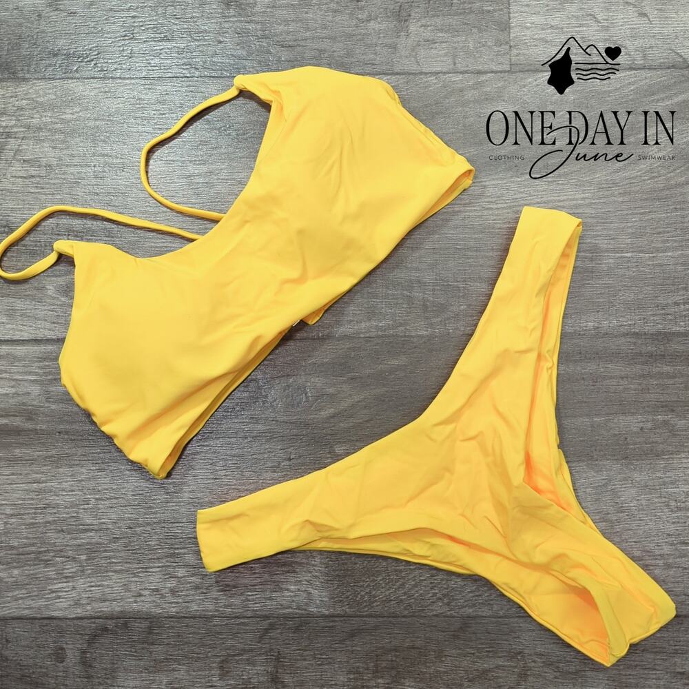 CharmLeaks Cheeky Crop Bikini Swimsuit Size M